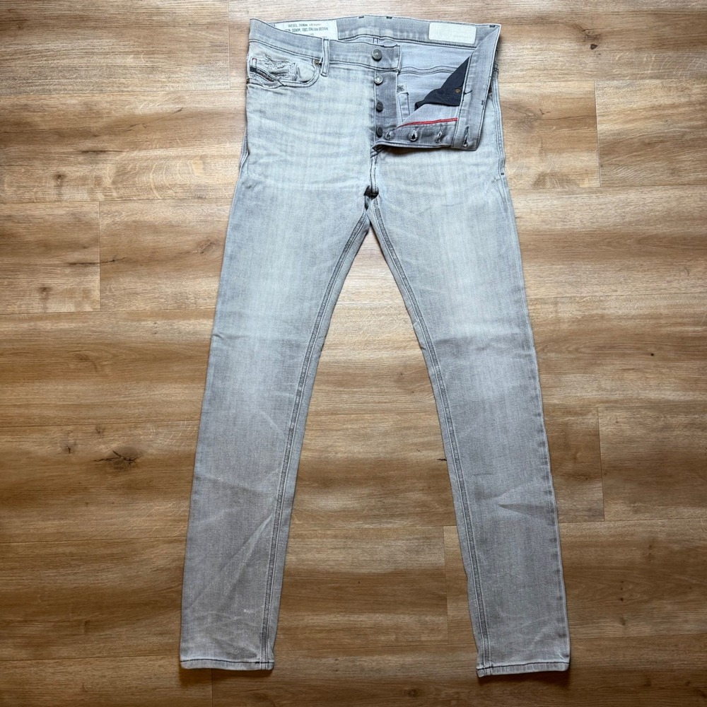 Diesel Tepphar-X Jeans Mens 31x32 Gray Slim Carrot Fit Stretch Distressed 0098B
